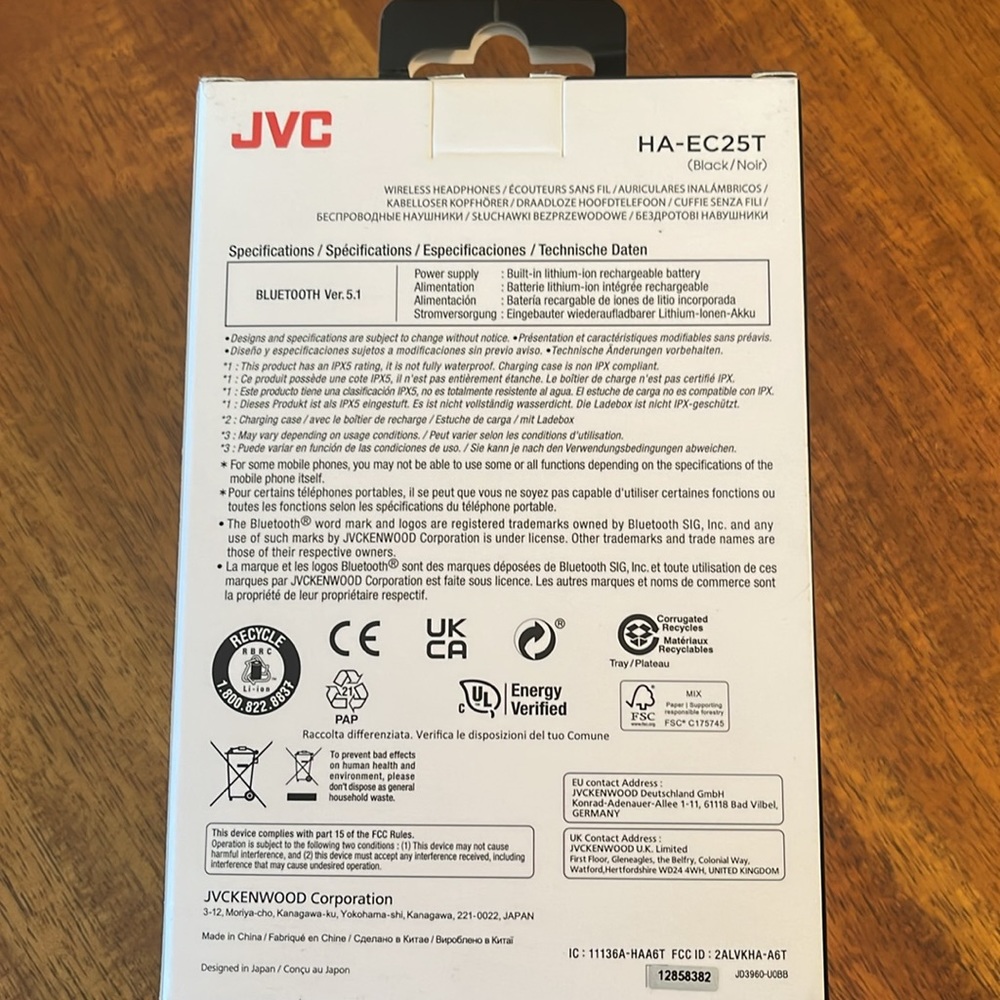 JVC wireless earbuds - Picture 3 of 3